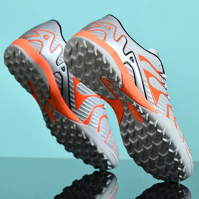 Men Soccer Shoes Adult Kids Futsal Boys Ultralight Soccer Cleats Professional Football Boots Top Quality Grass Training