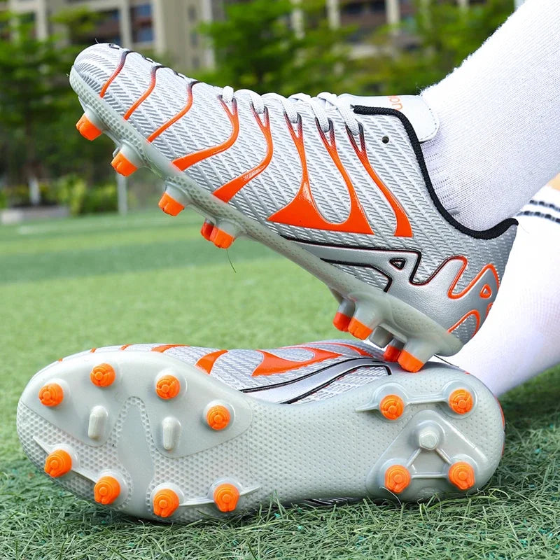 Men Soccer Shoes Adult Kids Futsal Boys Ultralight Soccer Cleats Professional Football Boots Top Quality Grass Training