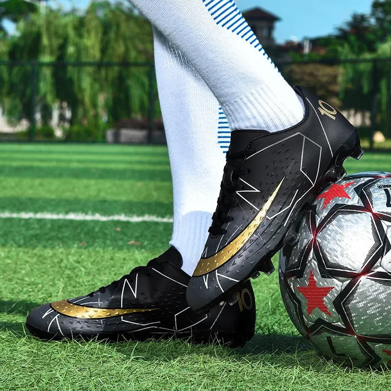 Fashion White Pink Football Sports Shoes Men Women Cheap Long Spikes Soccer Cleats Men Professional Futsal Shoes Zapatos Futbol