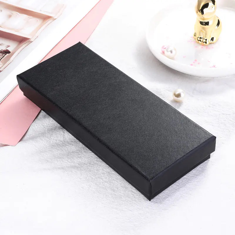 Fashion Quartz Watch for Men with PU Strap (Gift Box)