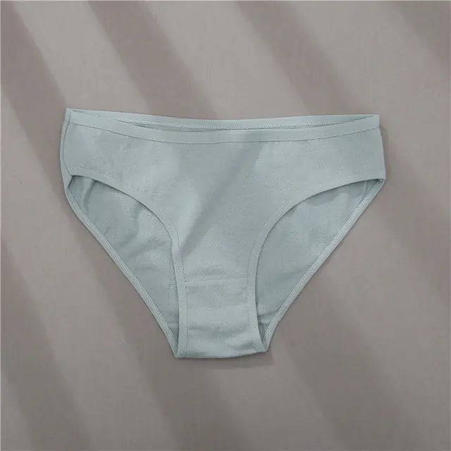 Comfortable Cotton Ladies' Panties for Everyday Wear