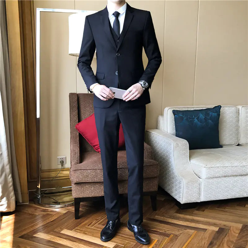 Men's Three-Piece Red Wedding Suit for Young Professionals