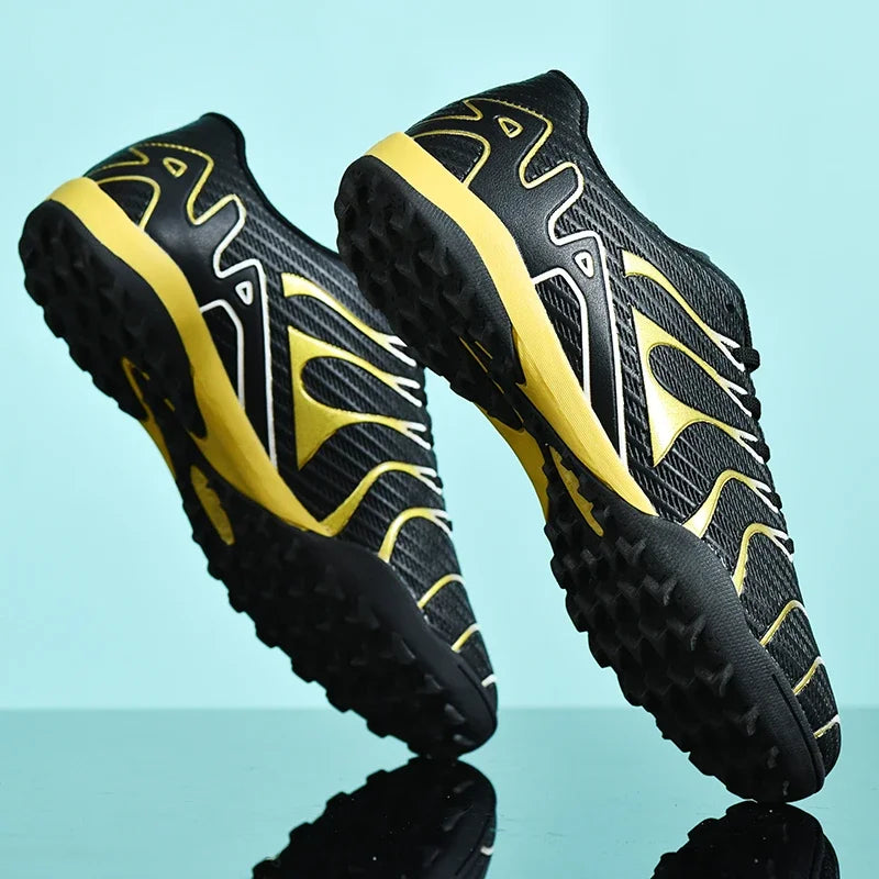 Men Soccer Shoes Adult Kids Futsal Boys Ultralight Soccer Cleats Professional Football Boots Top Quality Grass Training