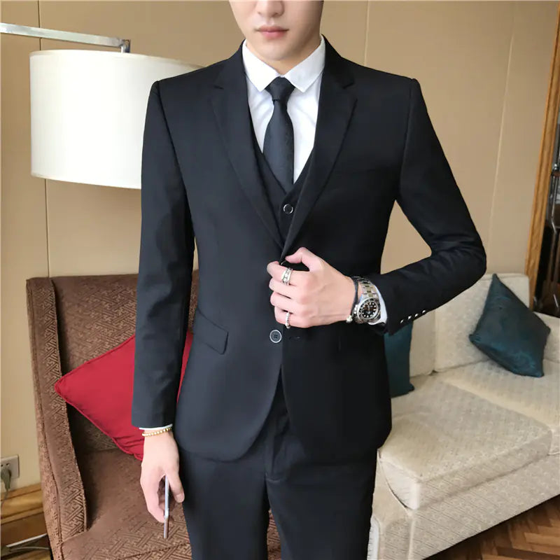 Men's Three-Piece Red Wedding Suit for Young Professionals